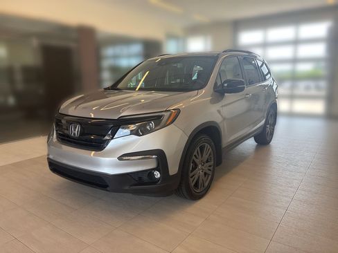 Certified 2022 Honda Pilot Sport image 4