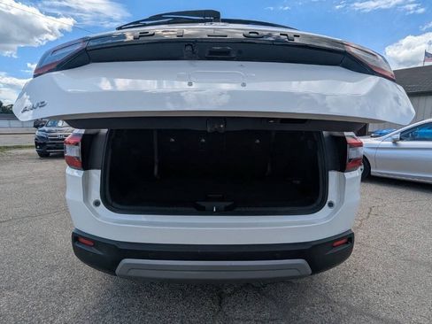 Used 2023 Honda Pilot EX-L image 6