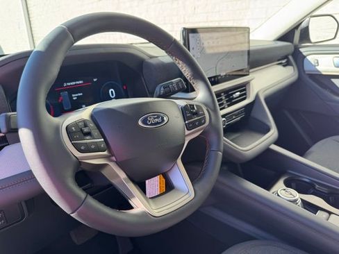 New 2026 Ford Explorer Active image 28