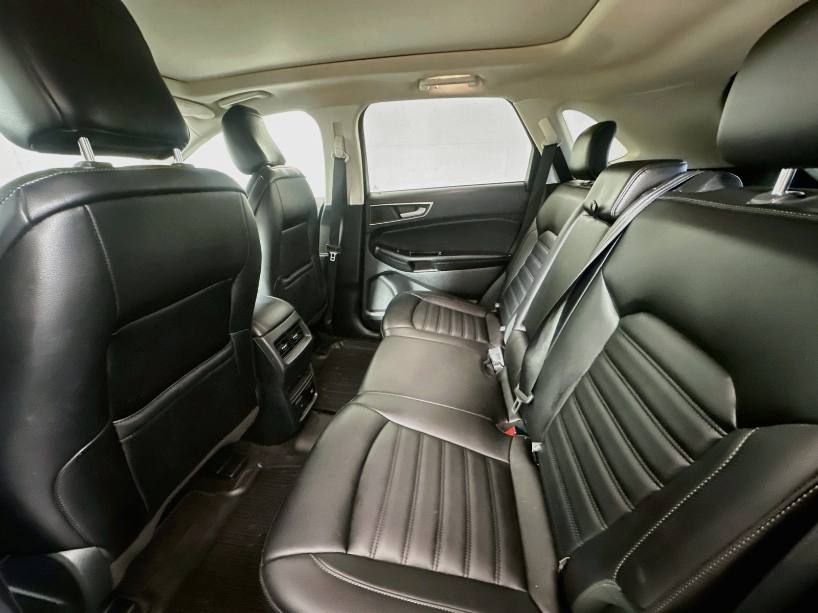Used 2020 Ford Edge SEL w/ Convenience Package AWD/4WD image 24