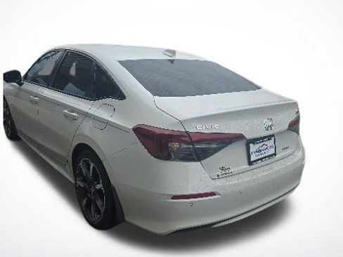 Used 2025 Honda Civic Sport Touring image 9