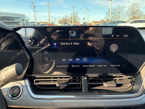 New 2026 Chevrolet Trax LT w/ Driver Confidence Package image 15