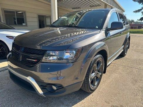 Used 2019 Dodge Journey Crossroad w/ Mopar All Weather Group FWD image 12