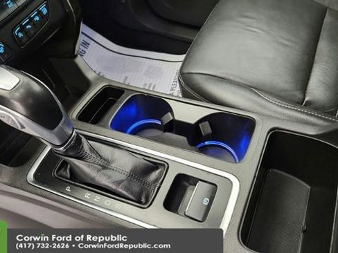 Used 2019 Ford Escape Titanium image 17