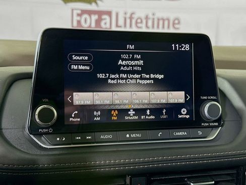 Certified 2023 Nissan Rogue SL FWD image 7