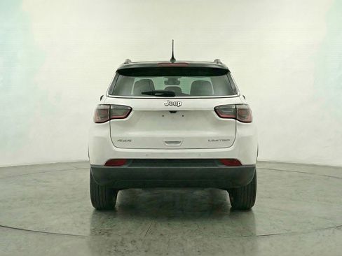 Used 2025 Jeep Compass Limited AWD/4WD image 7