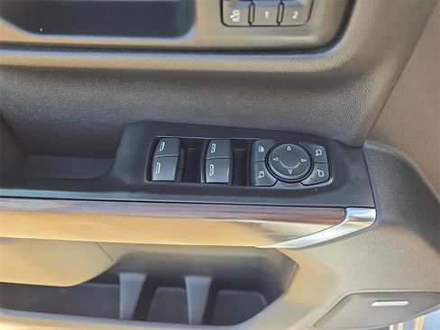 Used 2019 GMC Sierra 1500 SLT image 29