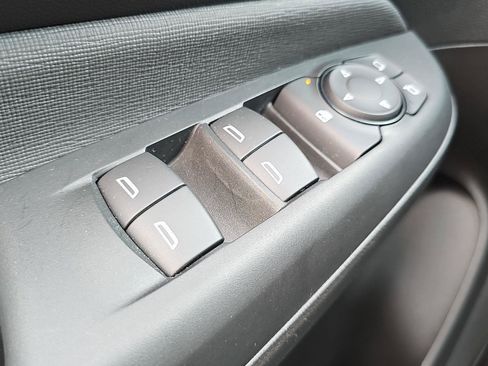 Used 2024 Buick Envista Preferred FWD image 23