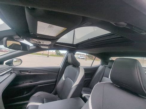 Used 2025 Toyota Camry SE w/ Convenience Package FWD image 12