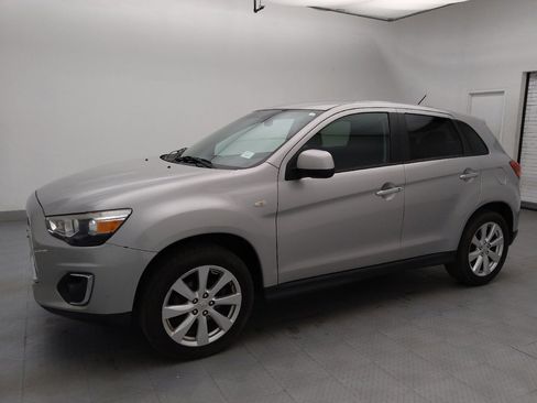 Used 2015 Mitsubishi Outlander Sport ES image 2