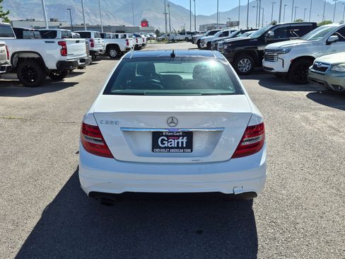 Used 2013 Mercedes-Benz C 250 Sedan image 4