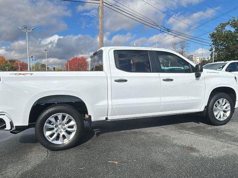Certified 2022 Chevrolet Silverado 1500 Custom image 10