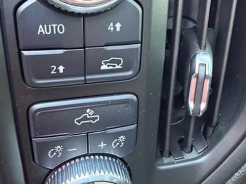 Used 2024 GMC Sierra 1500 Pro w/ Pro Value Package image 37