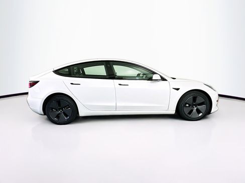 Used 2023 Tesla Model 3 Standard Range image 10