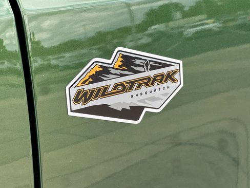 Used 2023 Ford Bronco Wildtrak image 35