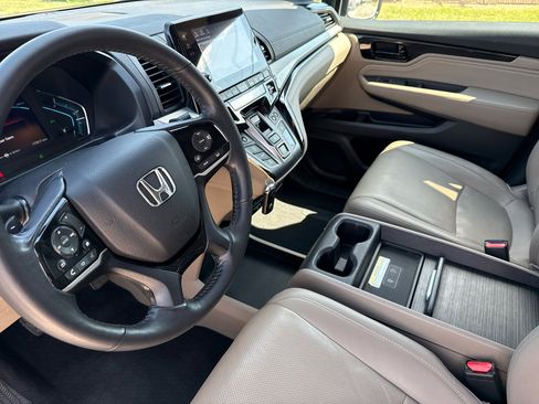 Used 2018 Honda Odyssey Elite image 36