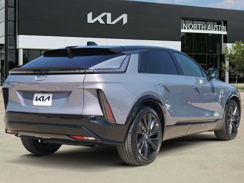 Used 2024 Cadillac Lyriq Sport AWD/4WD image 5