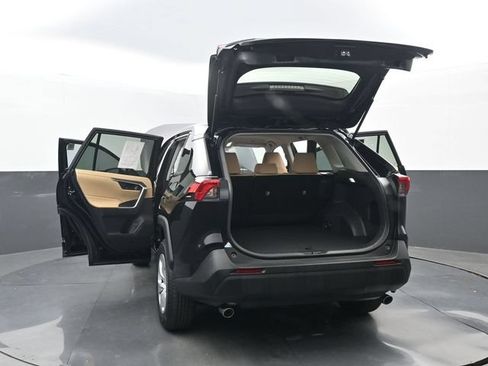 Used 2025 Toyota RAV4 LE FWD image 37