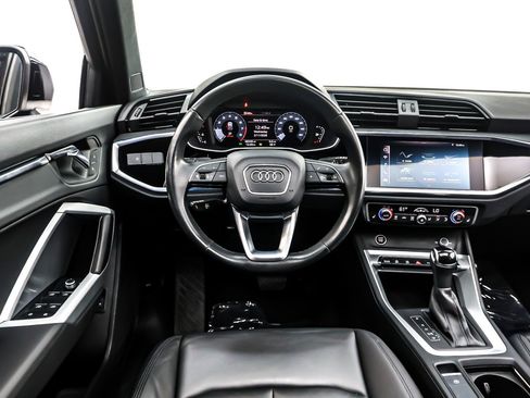 Used 2021 Audi Q3 2.0T Premium w/ Convenience Package image 5
