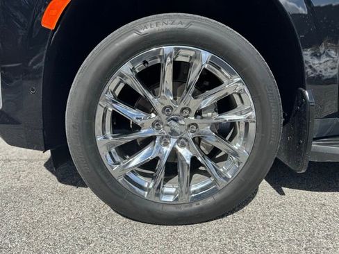 Used 2021 Cadillac Escalade ESV Premium Luxury w/ LPO, Radiant Package image 2