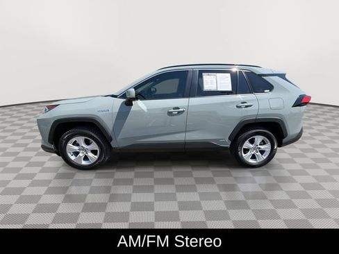 Used 2021 Toyota RAV4 XLE w/ XLE Grade Weather Package AWD/4WD image 5
