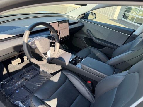 Used 2025 Tesla Model 3 Long Range image 10
