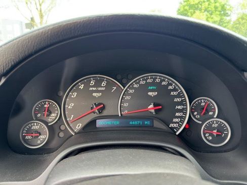 Used 2013 Chevrolet Corvette Convertible RWD image 25