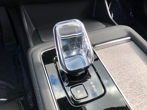 New 2026 Volvo XC90 B6 Ultra w/ Protection Package image 31