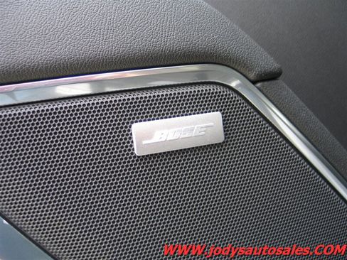 Used 2023 GMC Sierra 1500 Elevation w/ Preferred Package AWD/4WD image 7