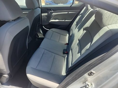 Used 2018 Hyundai Elantra SEL FWD image 9