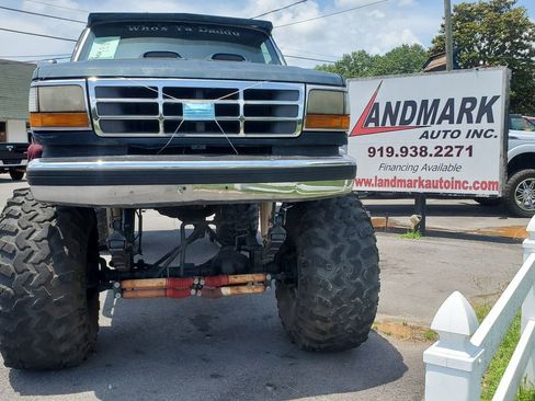 Used 1995 Ford F350 XL image 3