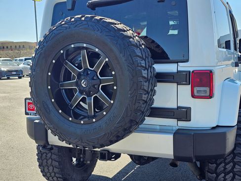 Used 2014 Jeep Wrangler Sahara w/ Connectivity Group image 13