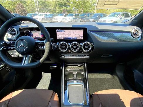 Certified 2026 Mercedes-Benz GLA 250 4MATIC image 5