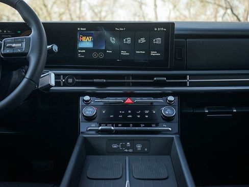 New 2025 Hyundai Santa Fe SEL image 17