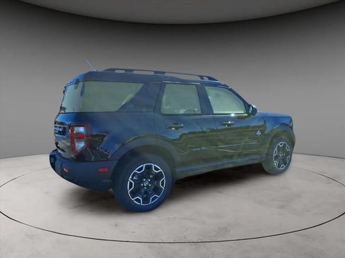 New 2025 Ford Bronco Sport Outer Banks w/ Outer Banks Tech Package+ AWD/4WD image 8