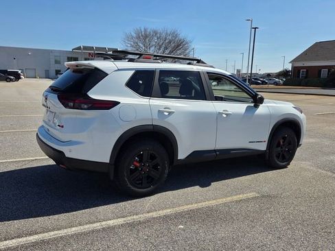 New 2026 Nissan Rogue SV image 14