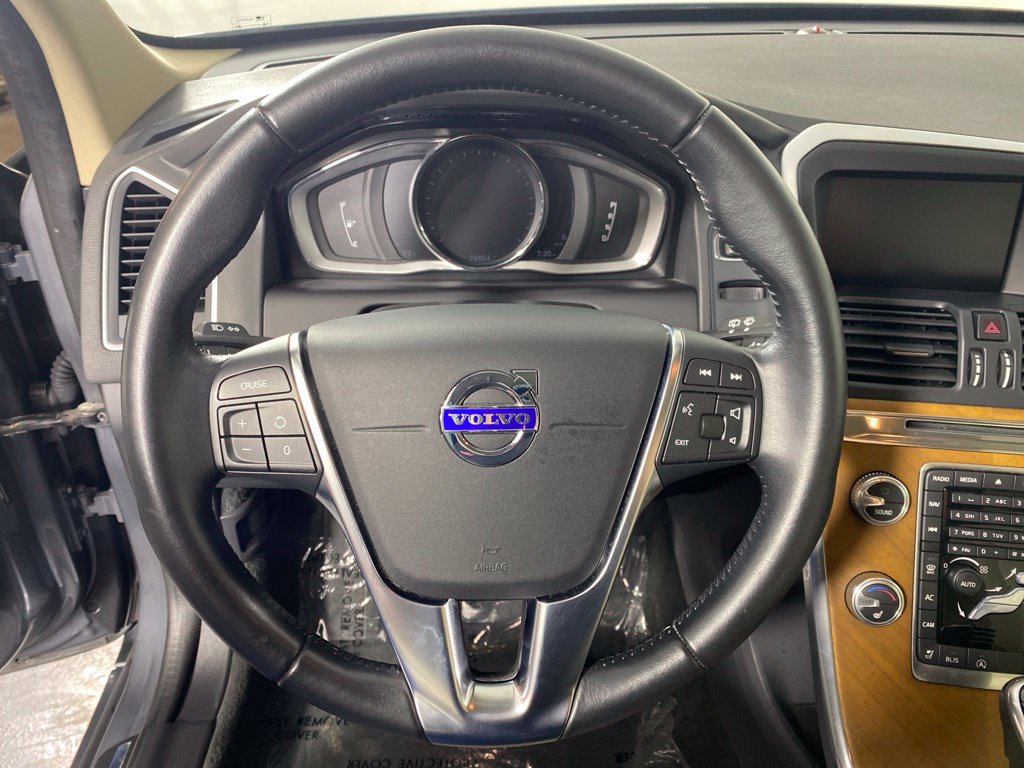 Used 2017 Volvo XC60 T5 Inscription w/ Preferred Option Package AWD/4WD image 15