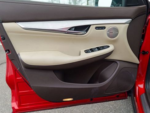 Used 2019 INFINITI QX50 Essential w/ Sensory Package image 15