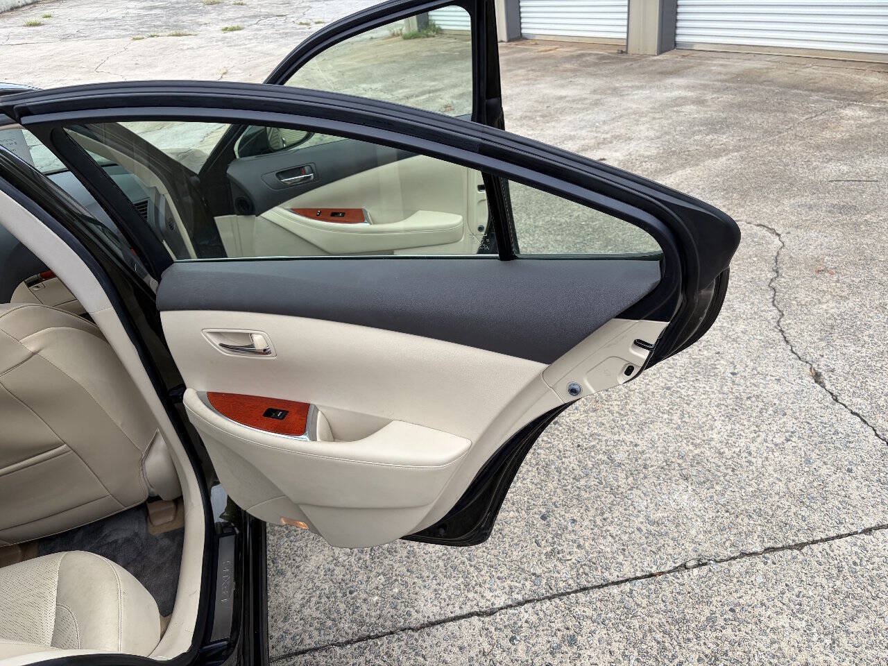 Used 2010 Lexus ES 350 FWD image 8