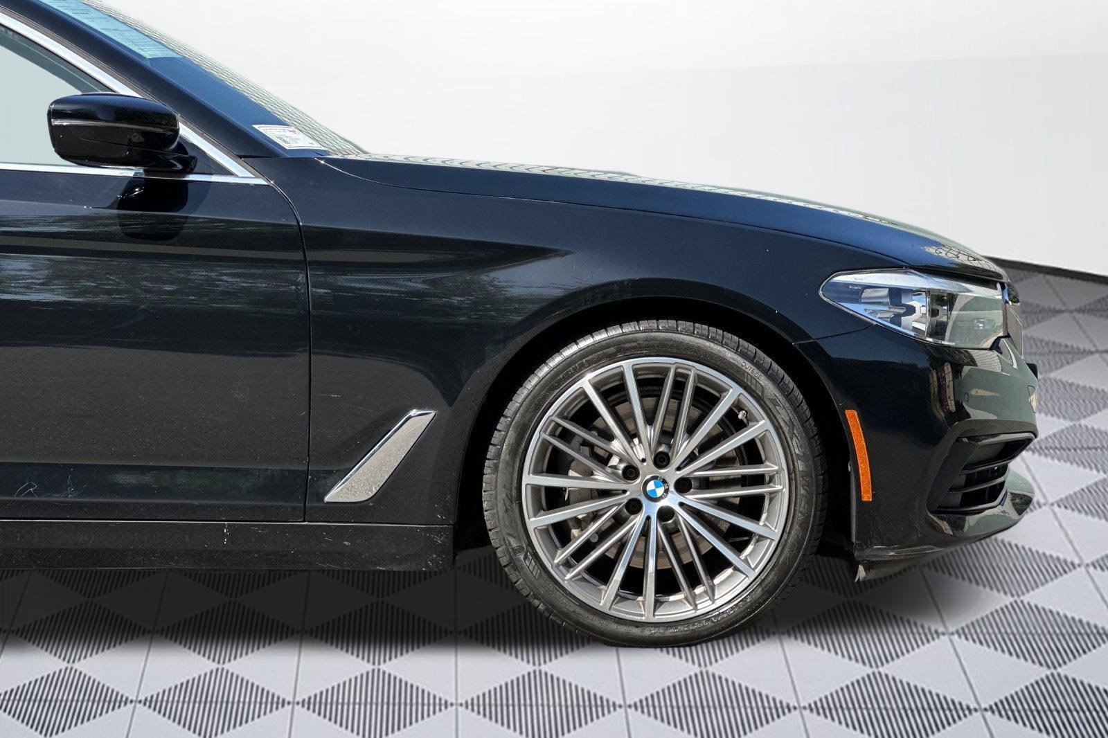 Used 2019 BMW 530i w/ Convenience Package RWD image 34