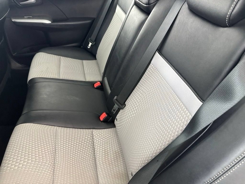 Used 2014 Toyota Camry SE FWD image 27