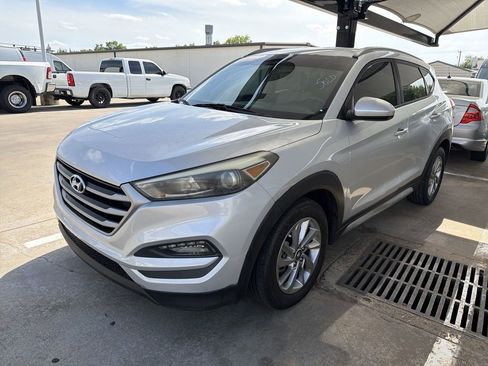 Used 2018 Hyundai Tucson SEL FWD image 1
