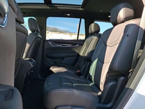 Used 2020 Cadillac XT6 Premium Luxury w/ LPO, Floor Liner Package image 8