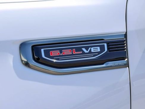 New 2026 GMC Sierra 1500 AT4 w/ Technology Package AWD/4WD image 8