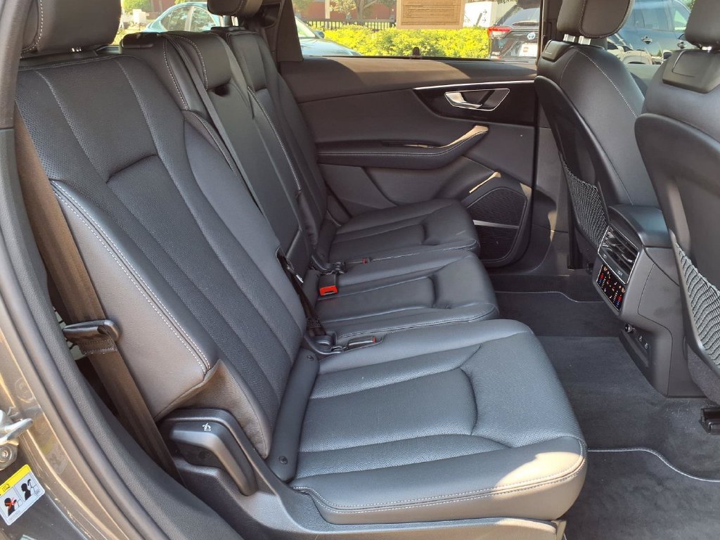 Used 2025 Audi Q7 3.0T Premium Plus AWD/4WD image 15