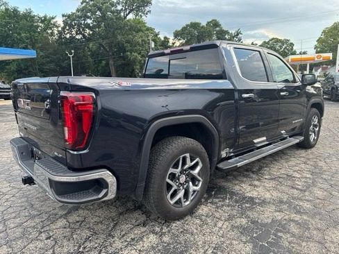 Used 2024 GMC Sierra 1500 SLT w/ SLT Premium Package AWD/4WD image 5