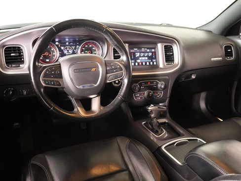Used 2021 Dodge Charger SXT w/ Leather Interior Group RWD image 2