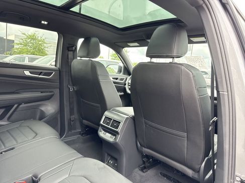 New 2025 Volkswagen Atlas Cross Sport SEL R-Line image 18