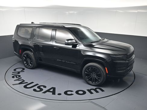 Used 2023 Jeep Grand Wagoneer Series II w/ Quick Order Packagew 28T image 32