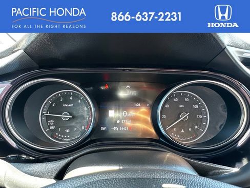 Used 2020 Buick Encore GX Essence w/ Advanced Technology Package FWD image 24